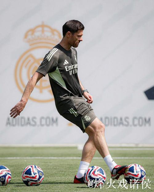 皇马凌晨4点迎战：阿隆索或因落败被解雇，4大巨头齐首发